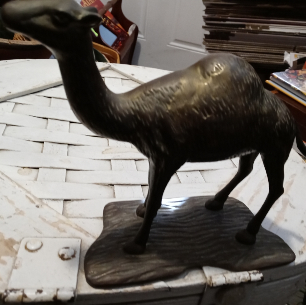 🚜🐫R.J. REYNOLDS BRONZE CAMEL🐫🎋🌄TOBACCO CO. ICONIC CAMEL.🐫 - Picture 2 of 15
